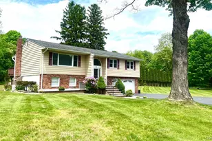 260 Union Valley Rd, Mahopac, NY 10541 - Photo 2