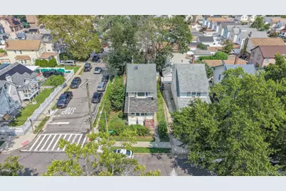 9221 Winchester Boulevard, Queens Village, NY 11428 - Photo 4