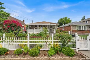 44 Belmont Blvd, Elmont, NY 11003 - Photo 2