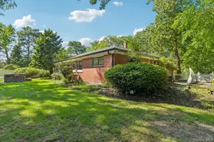 230 Union Ave, Holbrook, NY 11741 - Photo 30