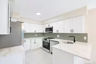 95 Windsor Gate Dr, New Hyde Park, NY 11040 - Photo 18