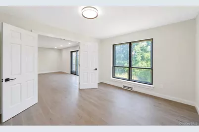 95 Windsor Gate Drive, New Hyde Park, NY 11040 - Photo 14