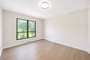 95 Windsor Gate Dr, New Hyde Park, NY 11040 - Photo 16