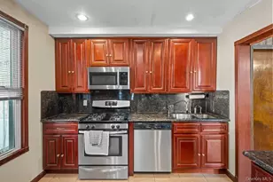 1549 E 96th St, Brooklyn, NY 11236 - Photo 12