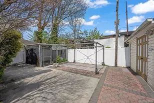 1549 E 96th St, Brooklyn, NY 11236 - Photo 26