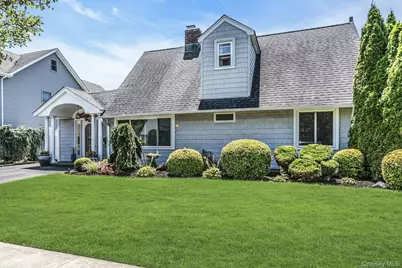50 Sunrise Lane, Levittown, NY 11756 - Photo 2