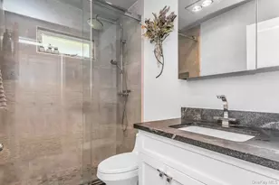 50 Sunrise Ln, Levittown, NY 11756 - Photo 12