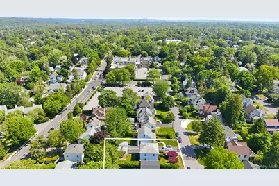 167 Gaylor Road, Scarsdale, NY 10583 - Photo 2