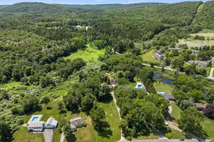 12 Rebecca Dr, Pawling, NY 12564 - Photo 2