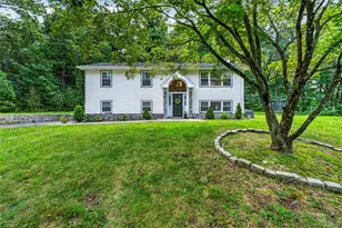 15 Cobblestone Ln, Cortlandt Manor, NY 10567 - Photo 2