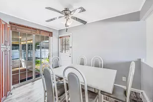 1032 N Hamilton Ave, Lindenhurst, NY 11757 - Photo 12