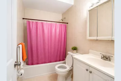 10228 Jamaica Avenue, Richmond Hill, NY 11418 - Photo 22