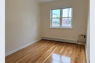 73-07 Utopia Parkway, Fresh Meadows, NY 11366 - Photo 14