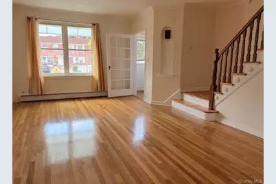 73-07 Utopia Parkway, Fresh Meadows, NY 11366 - Photo 8