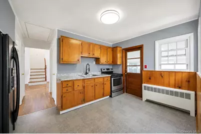 125 S 5th Street, Bethpage, NY 11714 - Photo 6