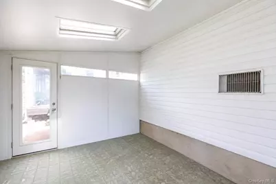125 S 5th Street, Bethpage, NY 11714 - Photo 22