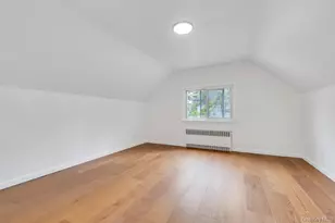 20 Howard St, Hicksville, NY 11801 - Photo 16