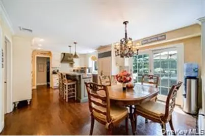 10 Evergreen Court, Suffern, NY 10901 - Photo 8