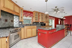 6 Nicole Way, Spring Valley, NY 10977 - Photo 10