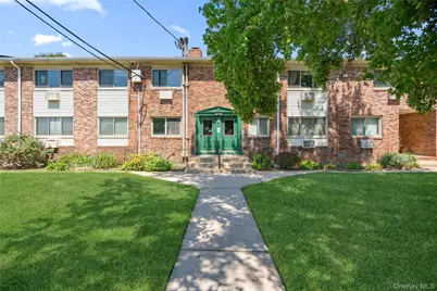 2453 Union #20B, Islip, NY 11751 - Photo 1