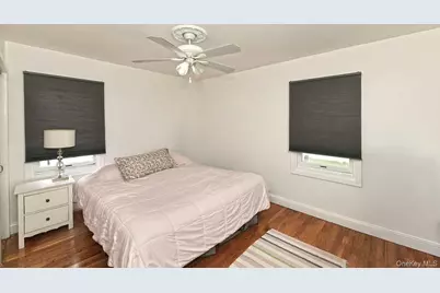 102 Roxbury Road, Franklin Square, NY 11010 - Photo 12