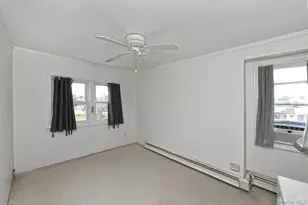 102 Roxbury Rd, Franklin Square, NY 11010 - Photo 18