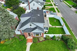102 Roxbury Rd, Franklin Square, NY 11010 - Photo 26