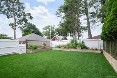 53 Briggs Avenue, Yonkers, NY 10701 - Photo 4
