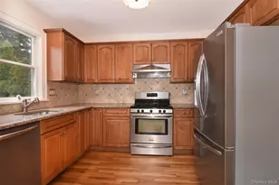 53 Briggs Ave, Yonkers, NY 10701 - Photo 18