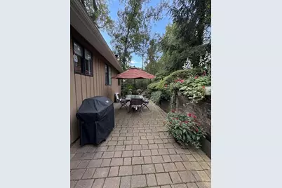 44 Hillside Lane, New Rochelle, NY 10804 - Photo 4