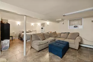 733 9th St, West Babylon, NY 11704 - Photo 18
