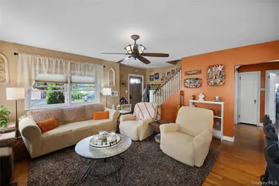 733 9th Street, West Babylon, NY 11704 - Photo 4
