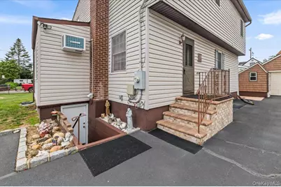 10 Enness Avenue, Bethpage, NY 11714 - Photo 24