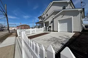 403 S Bayview Ave, Freeport, NY 11520 - Photo 8
