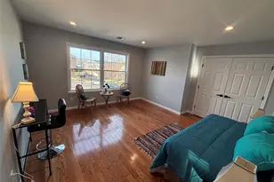 403 S Bayview Ave, Freeport, NY 11520 - Photo 14