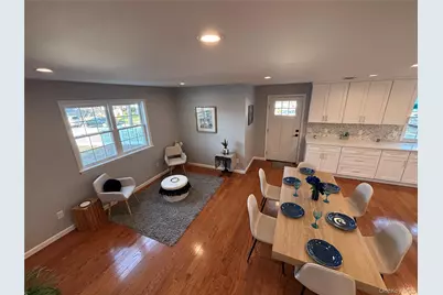 403 S Bayview Avenue, Freeport, NY 11520 - Photo 22