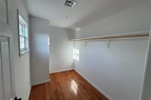 403 S Bayview Ave, Freeport, NY 11520 - Photo 10