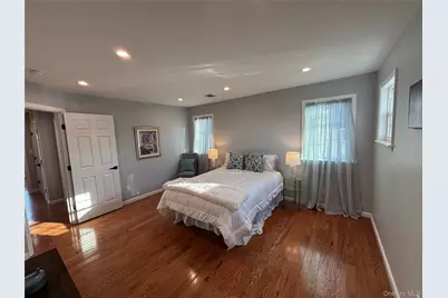 403 S Bayview Avenue, Freeport, NY 11520 - Photo 12