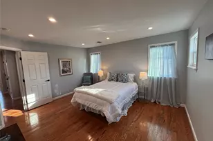 403 S Bayview Ave, Freeport, NY 11520 - Photo 12