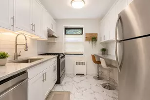 5 Terrace Cir, Great Neck, NY 11021 - Photo 4