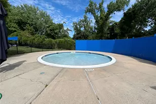 5 Terrace Cir, Great Neck, NY 11021 - Photo 18
