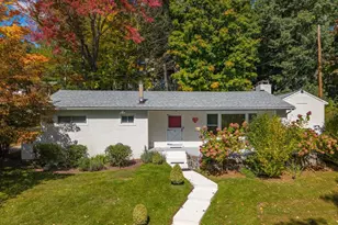 18 Blueberry Hill Rd, Mahopac, NY 10541 - Photo 2
