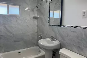 [Address not provided], Levittown, NY 11756 - Photo 4