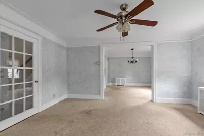 141 Elmwood Street, Valley Stream, NY 11581 - Photo 6