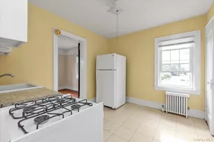 141 Elmwood St, Valley Stream, NY 11581 - Photo 16