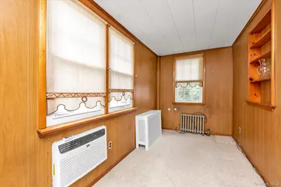 141 Elmwood Street, Valley Stream, NY 11581 - Photo 4