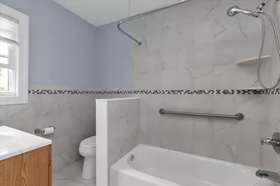 141 Elmwood Street, Valley Stream, NY 11581 - Photo 20