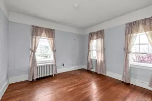 141 Elmwood St, Valley Stream, NY 11581 - Photo 18