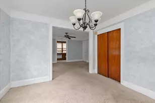 141 Elmwood St, Valley Stream, NY 11581 - Photo 8