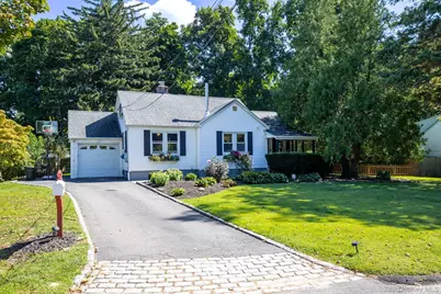 12 Ingersoll Street, Huntington Station, NY 11746 - Photo 2